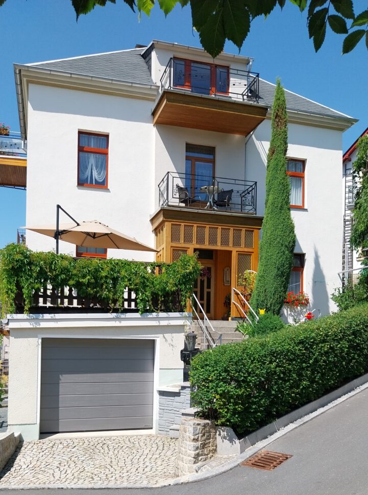 Hotel-Pension "Haus Mozart"