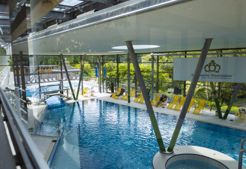 Badelandschaft in Bad-Brambach Aufnahme von Innen oben 